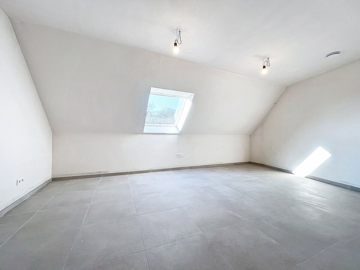 Tiptop afgewerkte nieuwbouw BEN-woning te Grotenberge, 6% BTW mogelijk 