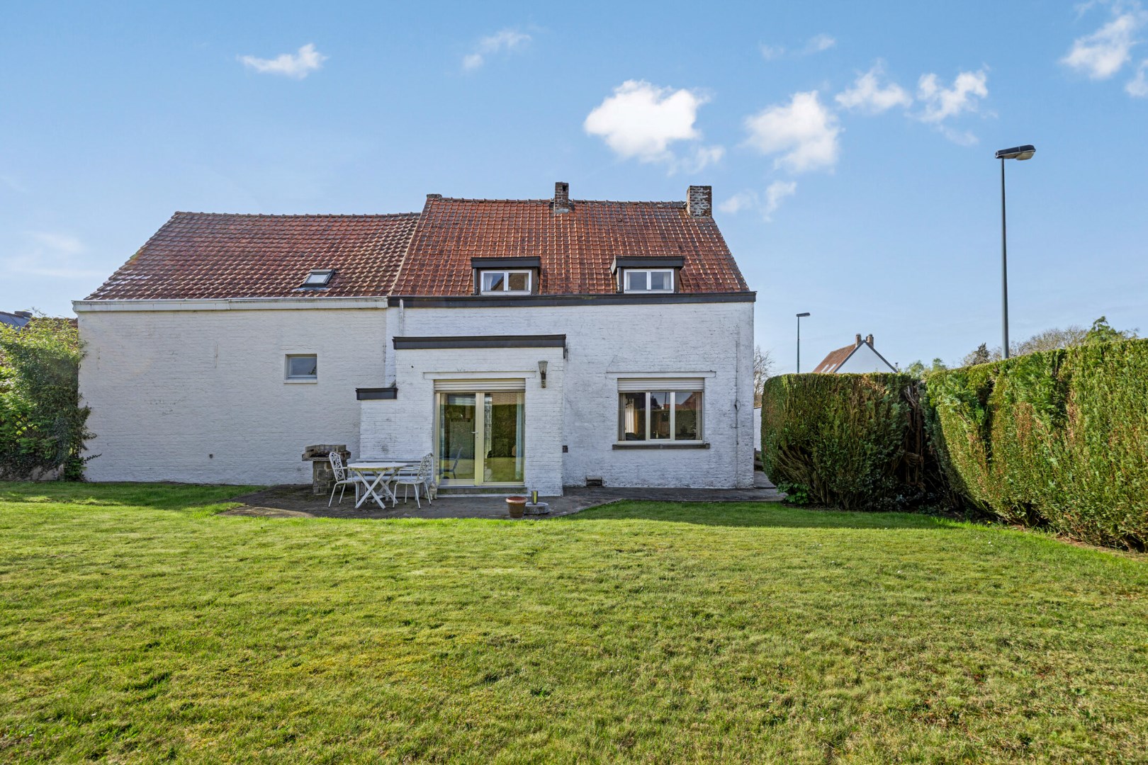 WONING met 3 kamers, garage en atelier 1640 SINT-GENESIUS-RODE 