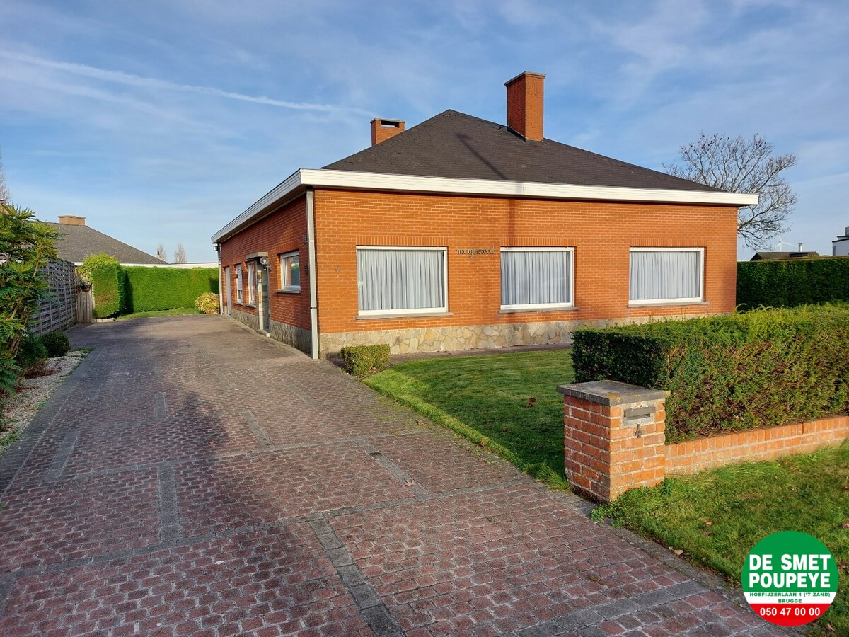 Ruime alleenstaande villa 