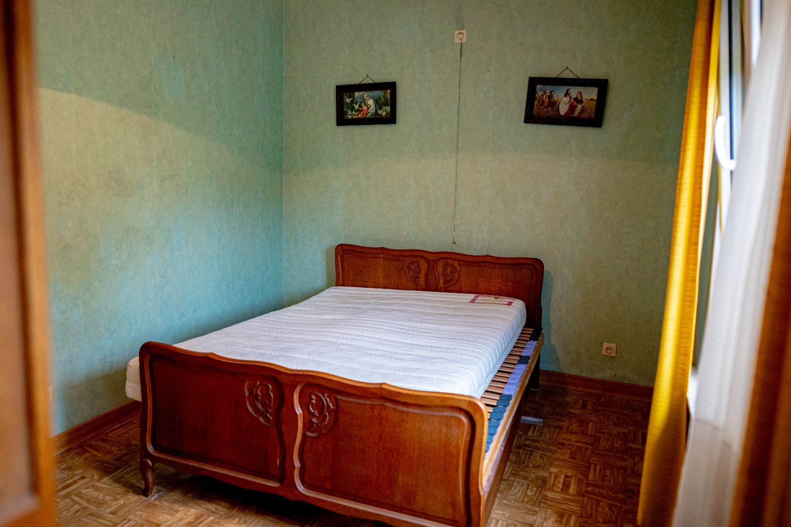 Op te frissen woning op 867 m²  rustig gelegen in Ertvelde 