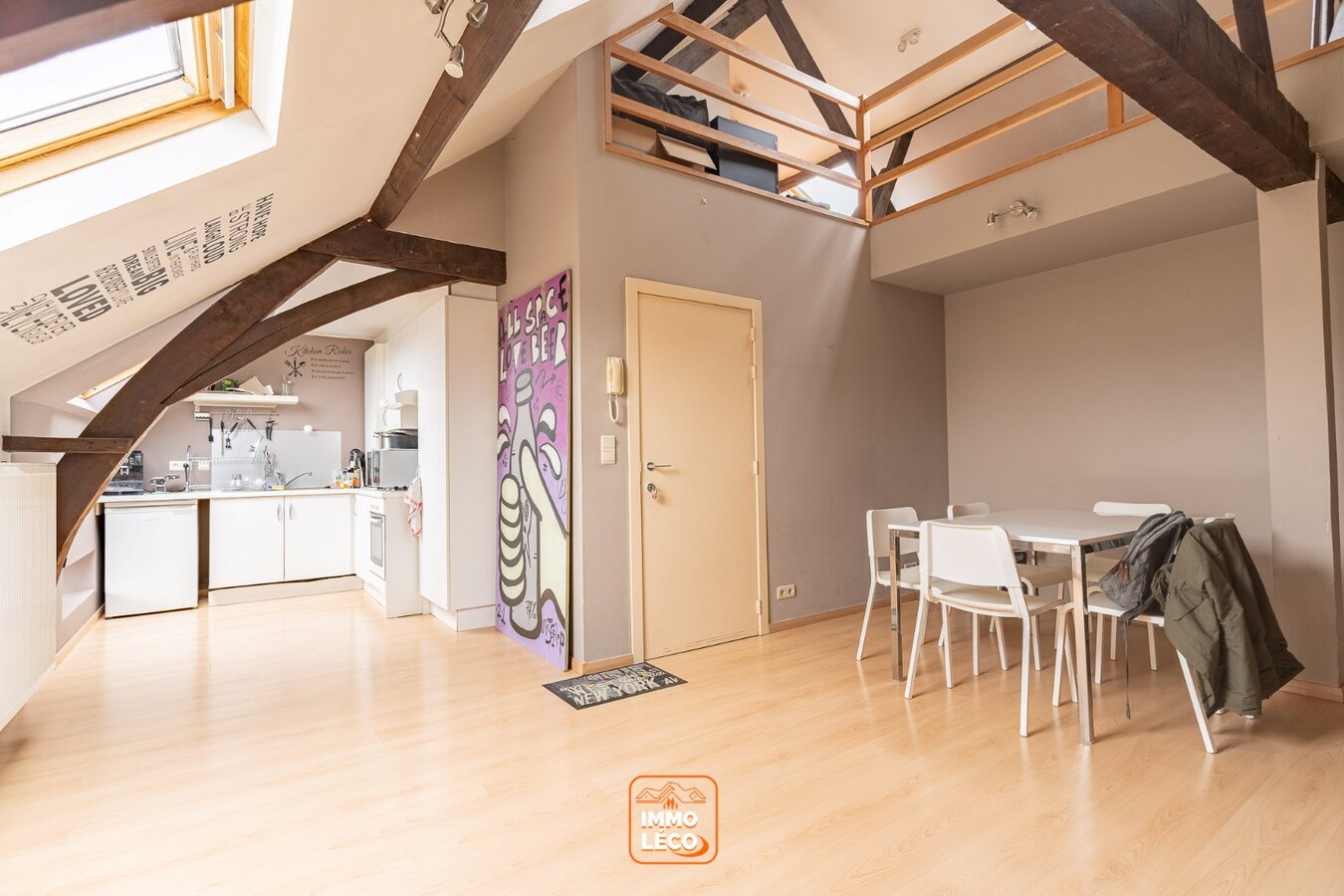 Immeuble composé de 5 appartements ! Rendement min 7,5% de rentabilité net ! 