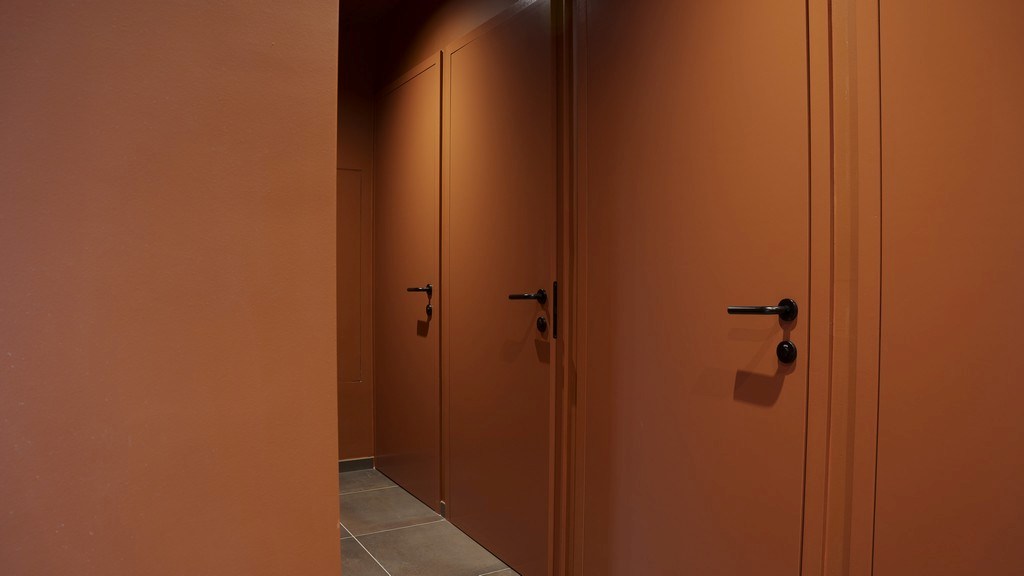 Gerenoveerd kantoor te koop nabij station Berchem