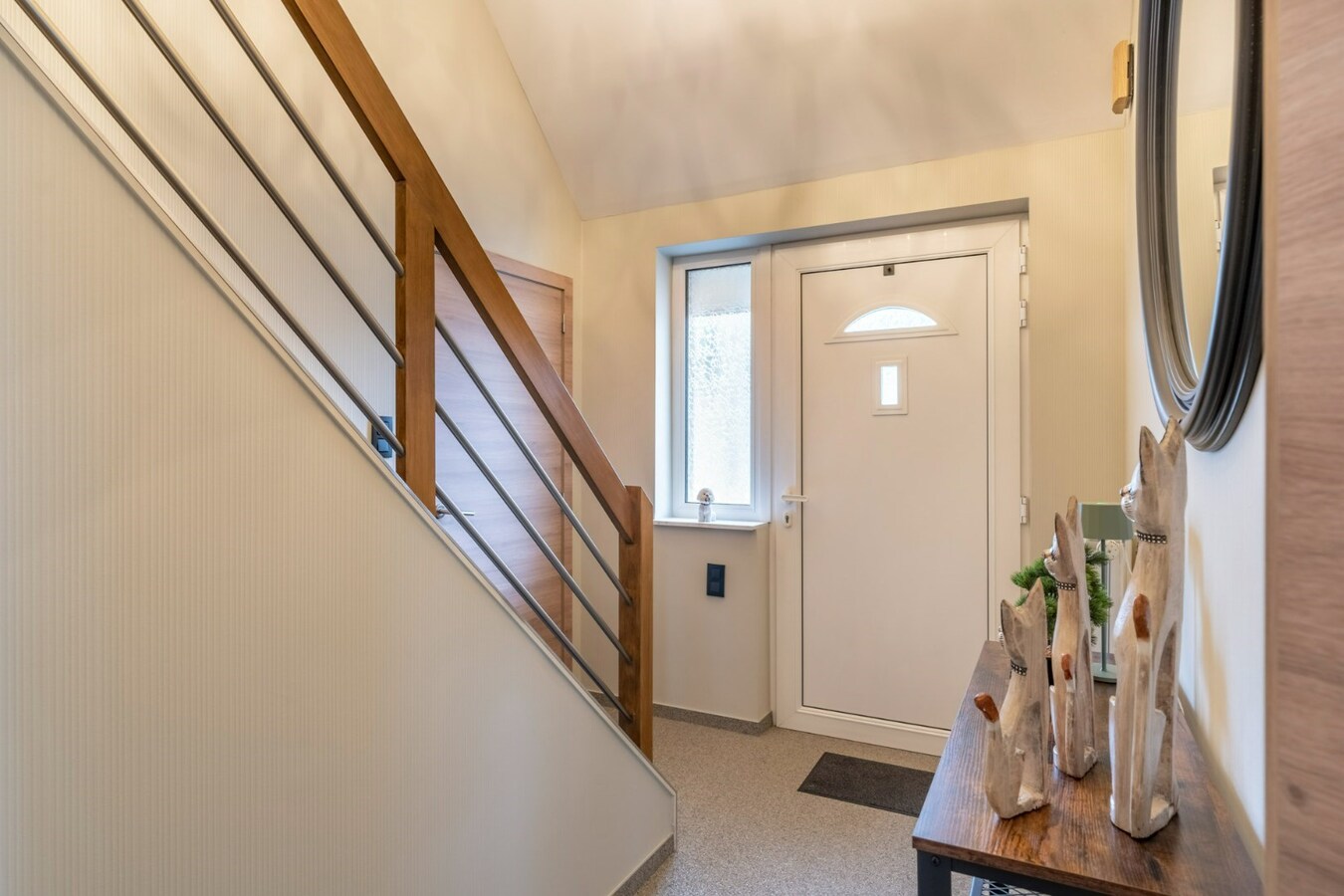 Gerenoveerde woning met tuin, garage en 3 slaapkamers in Opglabbeek - Perceeloppervlakte 684.00 - Bewoonbare oppervlakte 160.00 - Zuidoostelijke tuinoriëntatie 