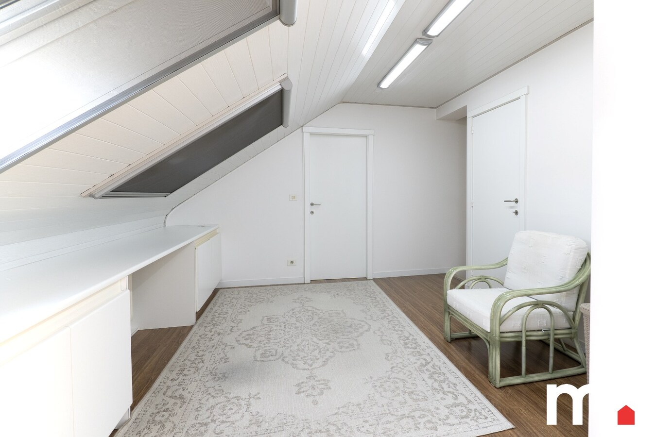 Unieke instapklare Villa te Emelgem op 621m² op TOPligging ! 