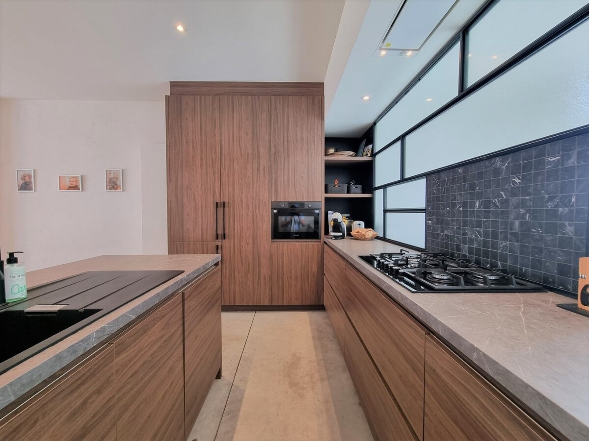 Knap gerenoveerde gezinswoning vlakbij het strand te Heist 