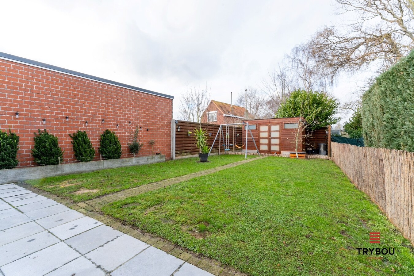 Instapklare woning met 3 slaapkamers, garage en tuin 