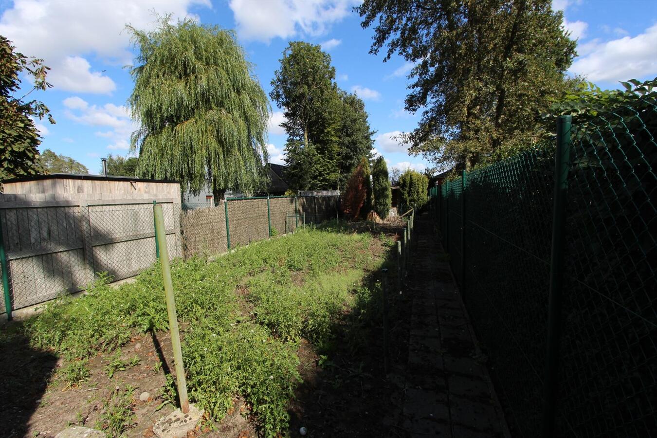 Woning met 4 slaapkamers en garage te Koekelare 