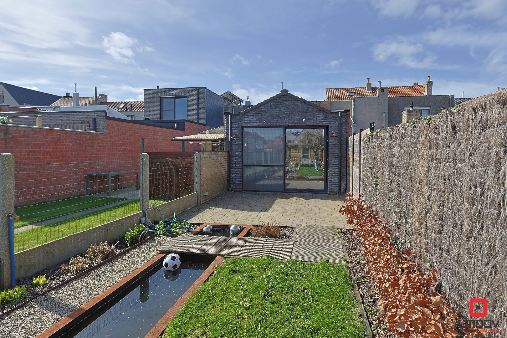 Instapklare woning met tuin, patio en garage op topligging in Blankenberge 