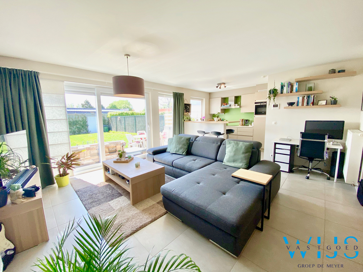 Gelijkvloers appartement met zonnige tuin &amp; dubbele garage te Sint-Laureins ! 