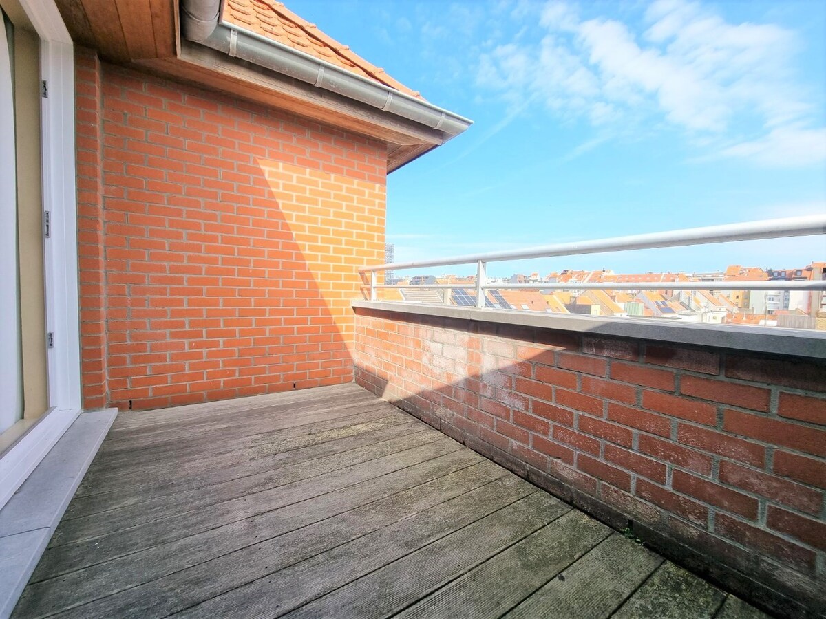 Zeer goed gelegen, gezellig appartement met grote terrassen te Heist 