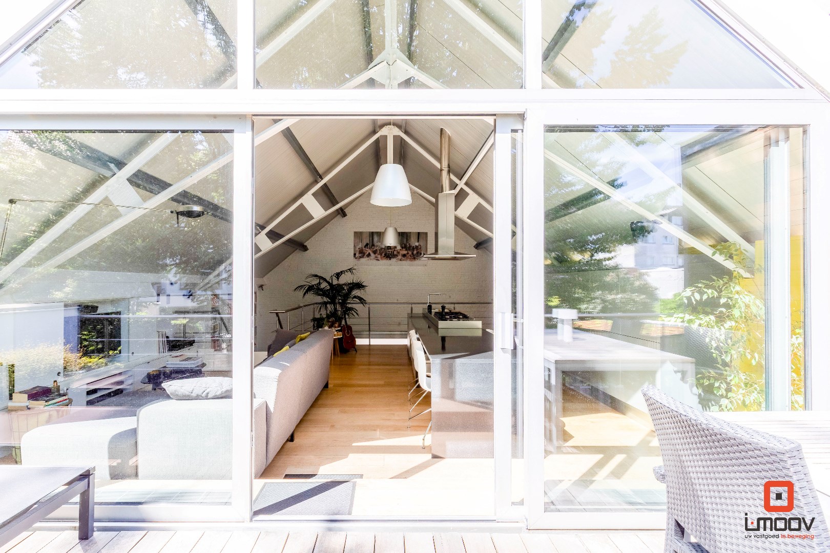 Karaktervol pand aan het Rommelwaterpark: industriële charme met huiselijke warmte. 