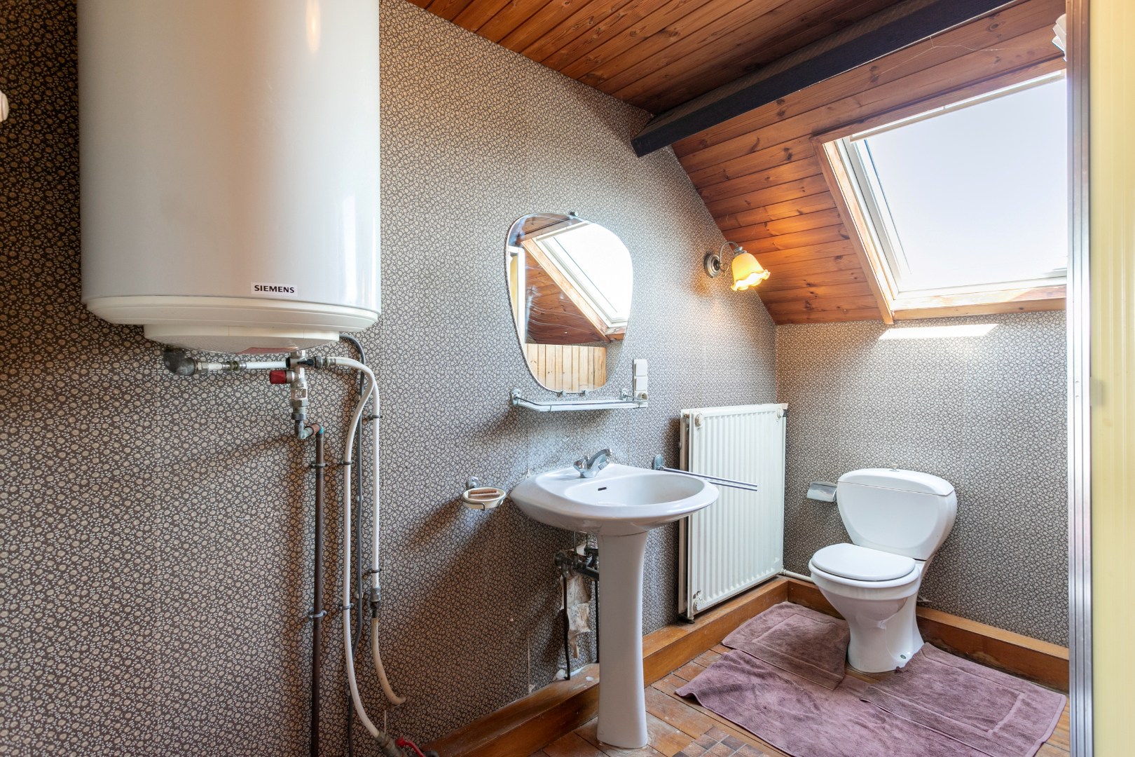Charmante woning met karaktervolle binnenkoer te Beert 