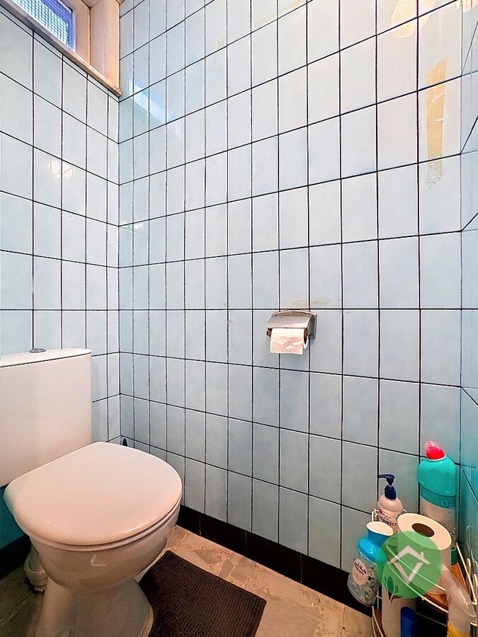 Ruime rijwoning met tuin, garage en 4 slaapkamers in Roeselare 