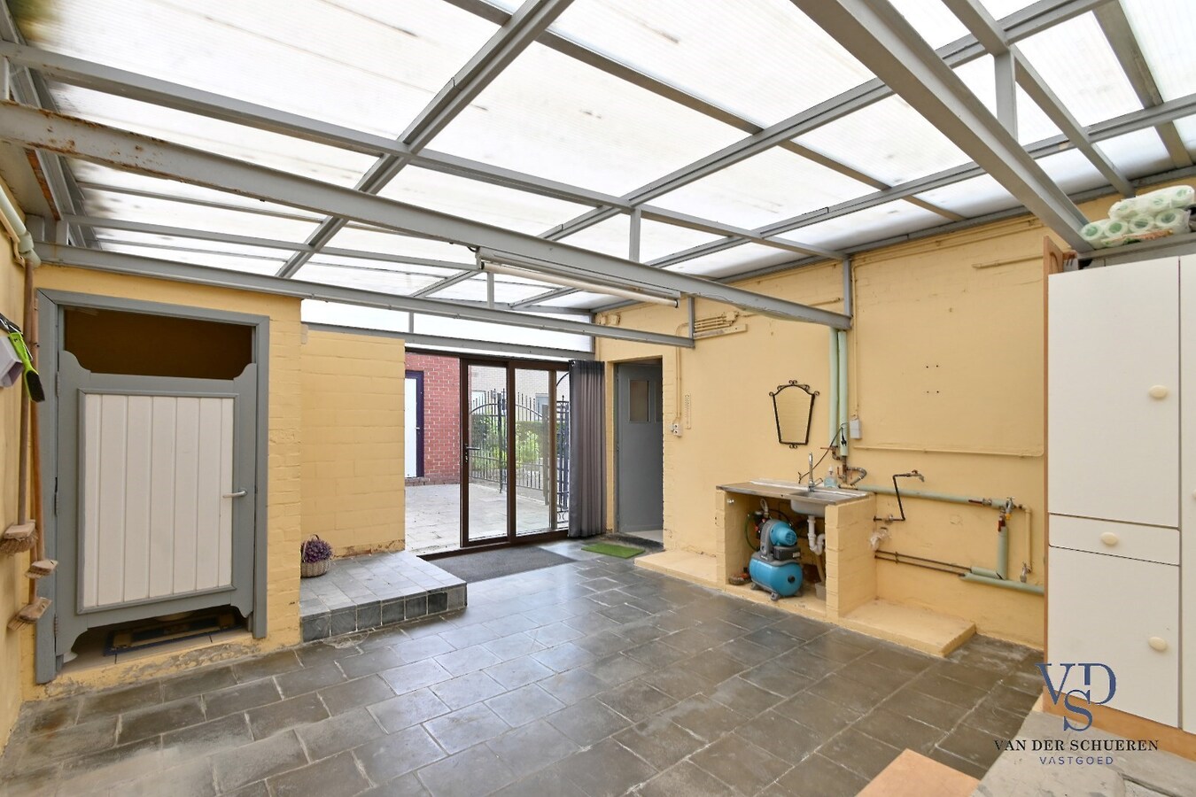 Degelijke eengezinswoning, landelijk gelegen 