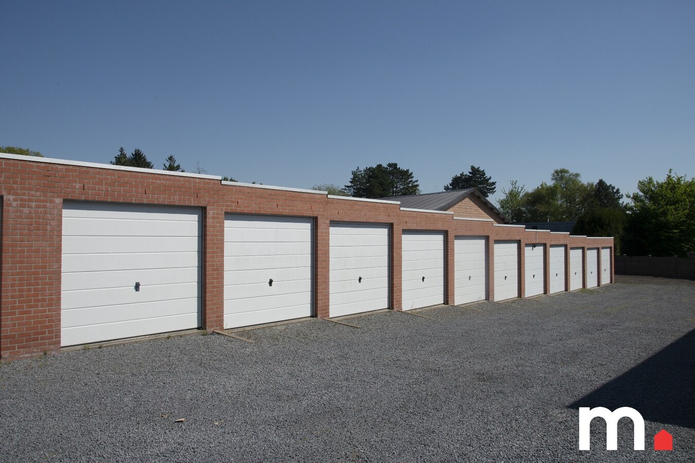 Garage te koop nabij het centrum van Lendelede! 