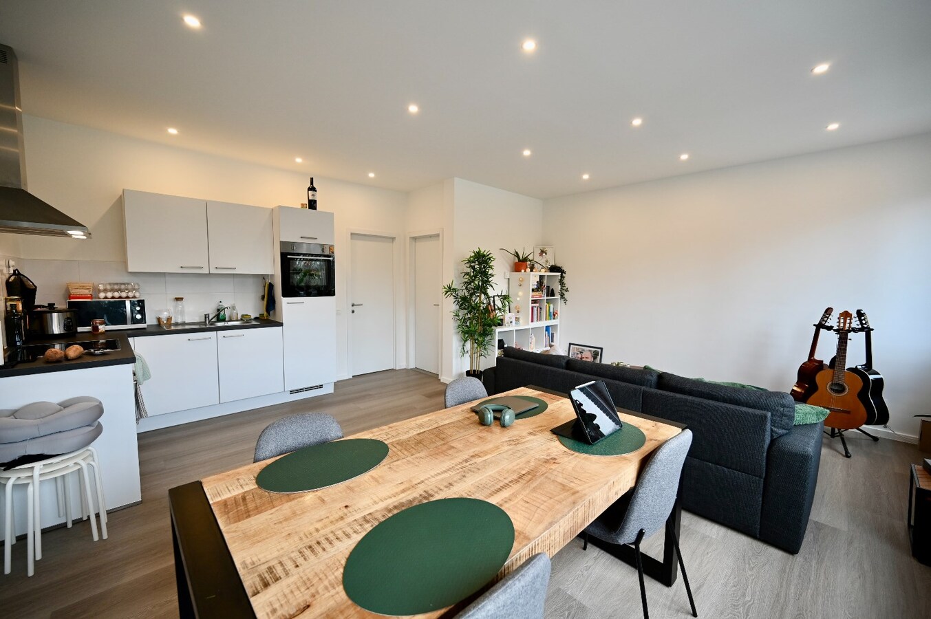 IDEAAL OPBRENGSTAPPARTEMENT OP ZEER CENTRALE LIGGING 