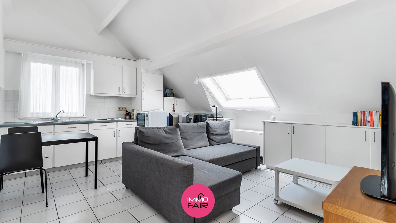 Ruim appartement met polyvalente verdieping 