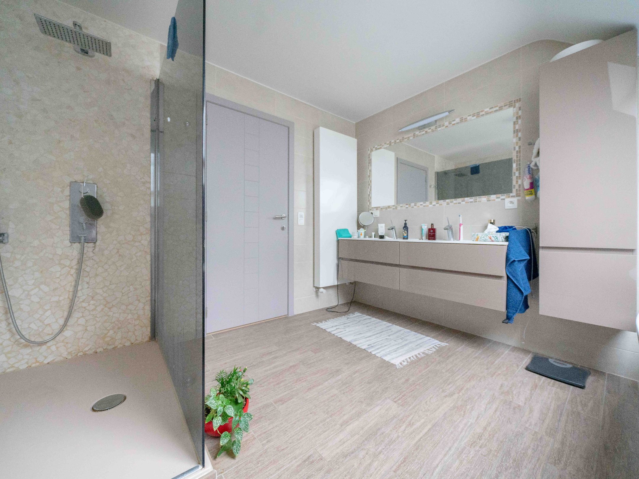 Recente villa (2013) met 4 kamers op een toplocatie! 