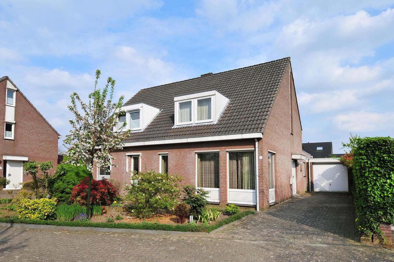 Verkocht eengezinswoning - Helden