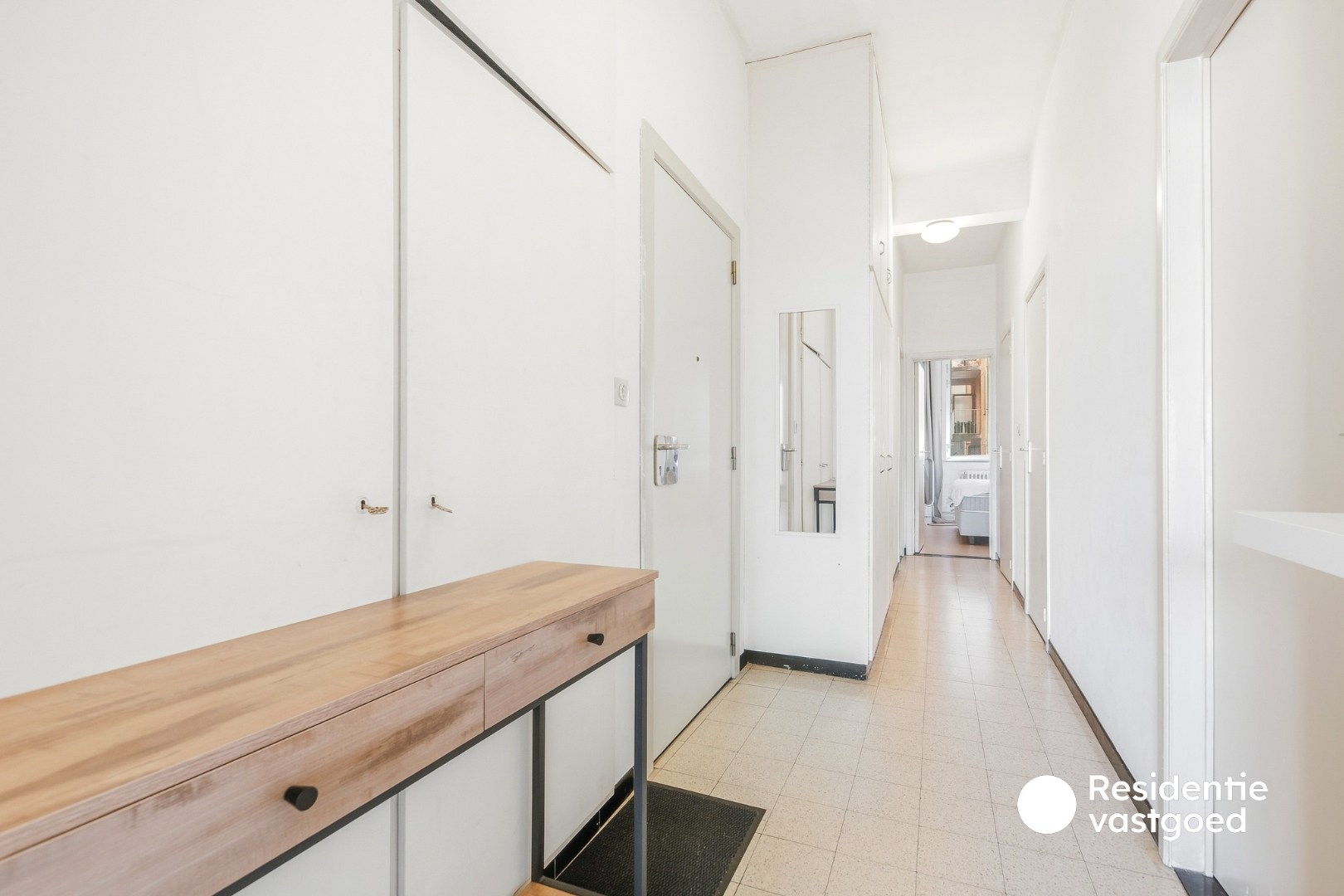 Gerenoveerd 2-slaapkamerappartement met terras op topligging aan de Haven van Blankenberge 