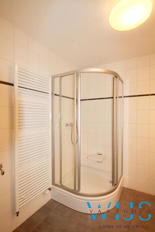 Gelijkvloers tweeslaapkamer appartement in hartje Ertvelde! 