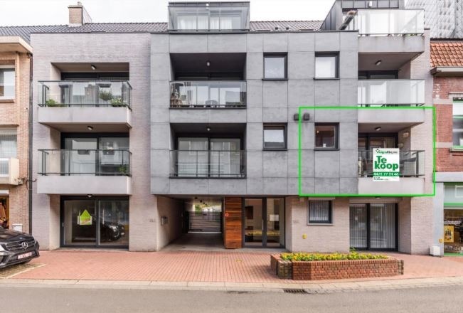 Ruim appartement met garage in centrum Roeselare 