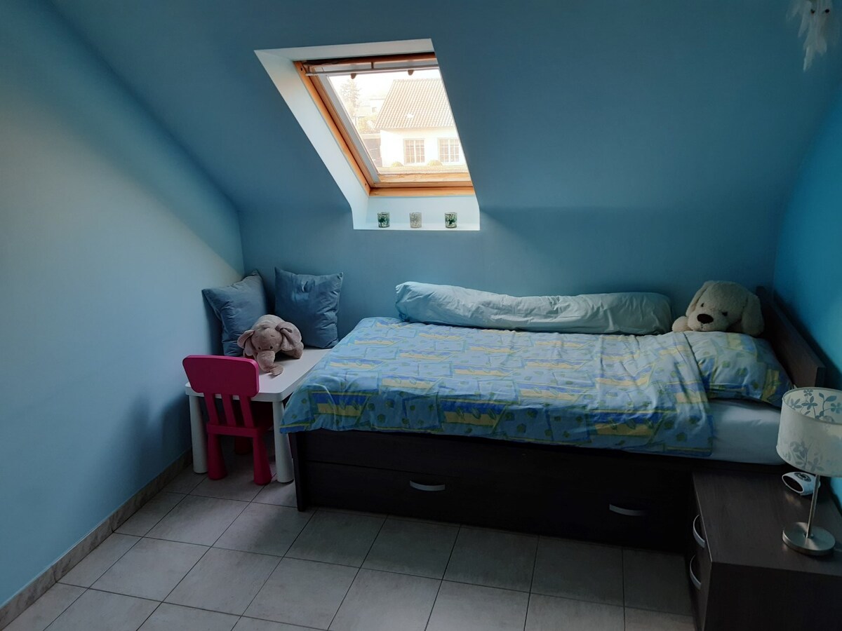 Ruime woning (4 slaapkamers) met garage 