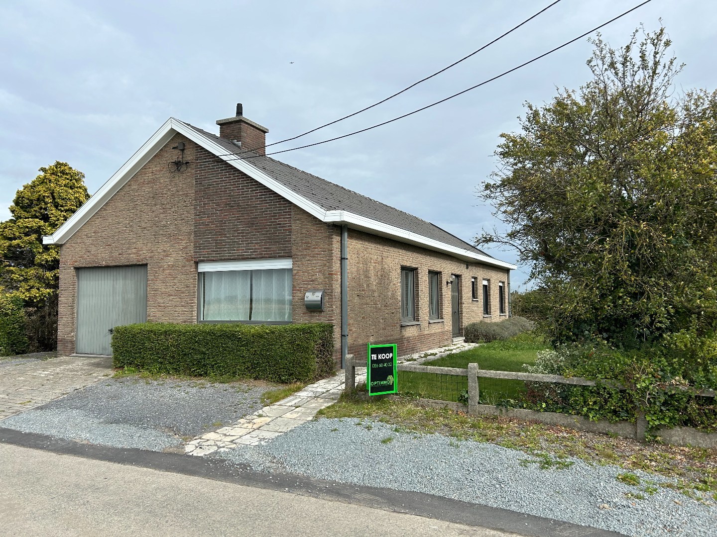 Gelijkvloerse woning met garage en tuin op 610m² 