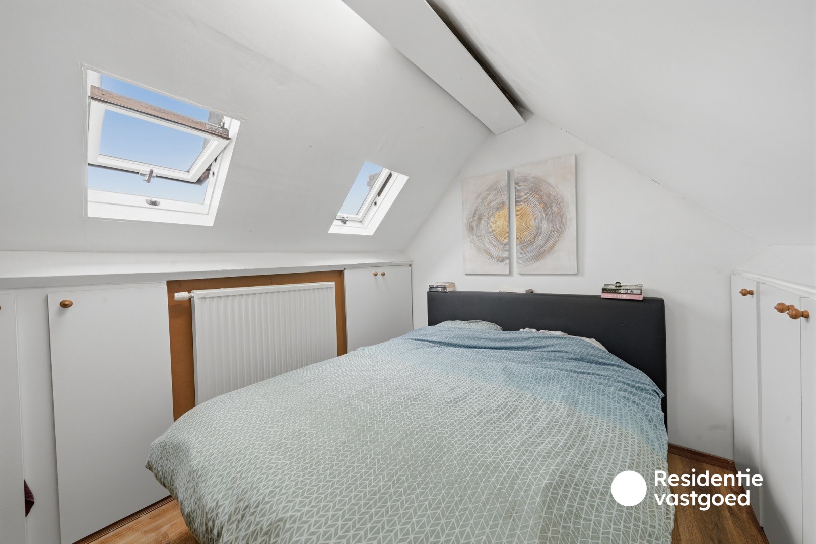 Instapklaar dakappartement met terras op centrale ligging 