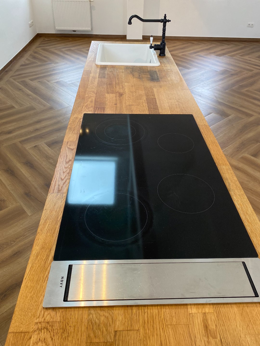 Volledig gerenoveerd 2 slaapkamer appartement 