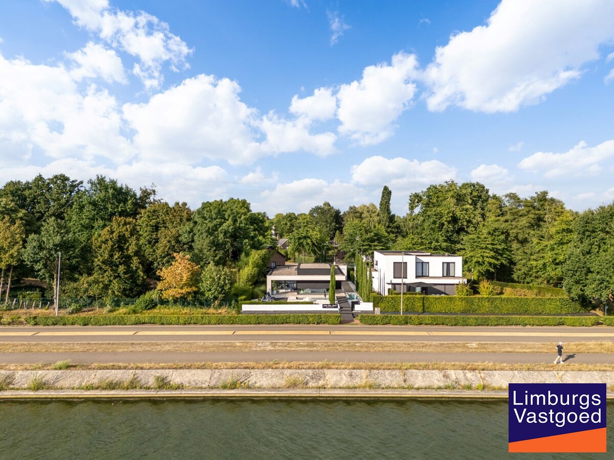 Unieke designvilla met zwembad en panoramisch uitzicht op het Albertkanaal 