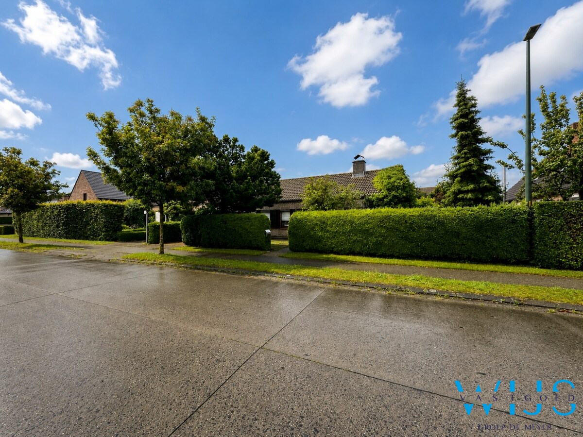 Rustig gelegen bungalow op toplocatie in Ertvelde met zonnige tuin ! 
