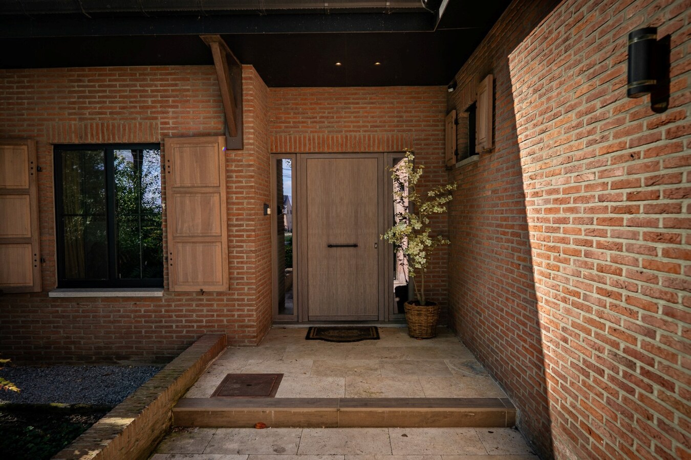Ruime woning met weide en paddock op ca. 1ha te Bocholt 
