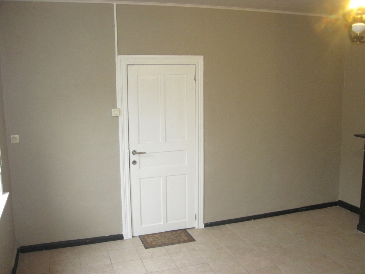 Verzorgde, authentieke rijwoning in hartje Asper. 