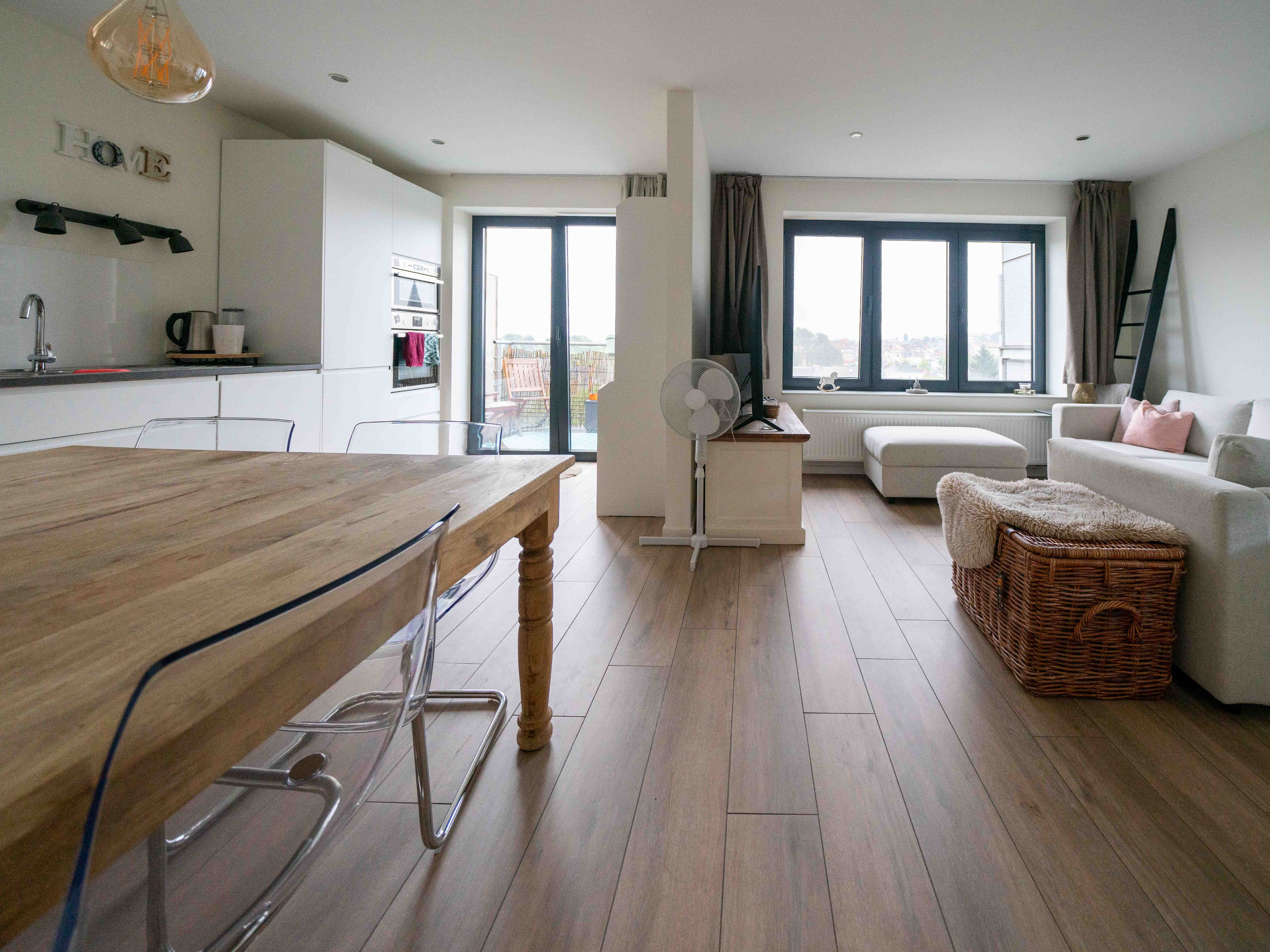 Appartement 3 slpk, 2 bdk en terras in centrum Dilbeek 