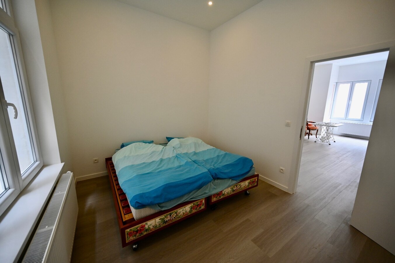 KNAP GERENOVEERD APPARTEMENT OP TOPLIGGING CENTRUM OOSTENDE 
