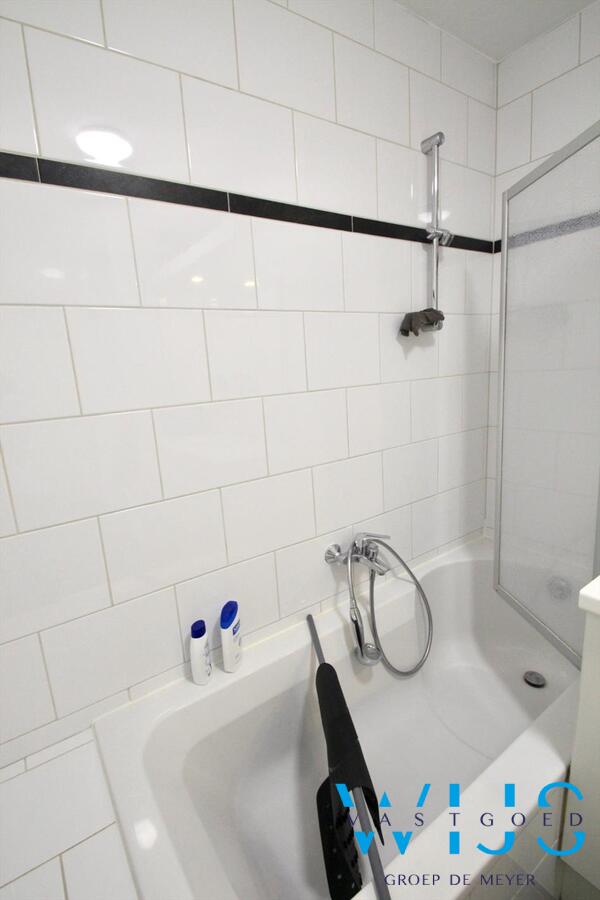 Gezellig tweeslaapkamer appartement in centrum ERTVELDE met garage! 