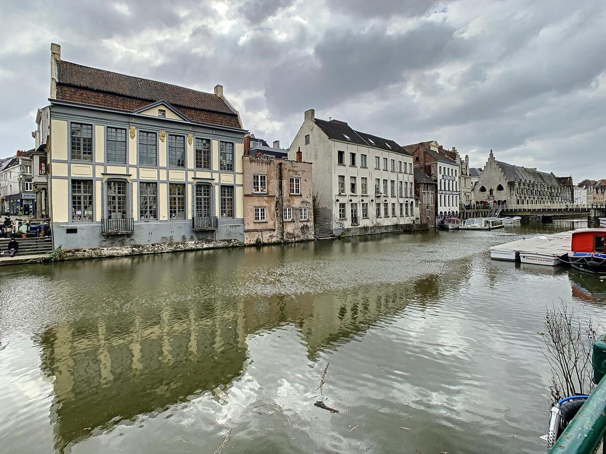 Volledig vernieuwd appartement in het pittoreske Patershol 