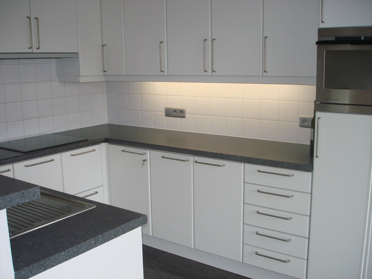 Gezellig 2 slaapkamer appartement te huur in Nieuwpoort bad! 