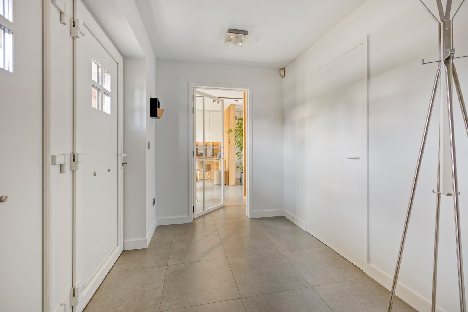 Exclusieve en energiezuinige villa met 5 slpk. in Geel 