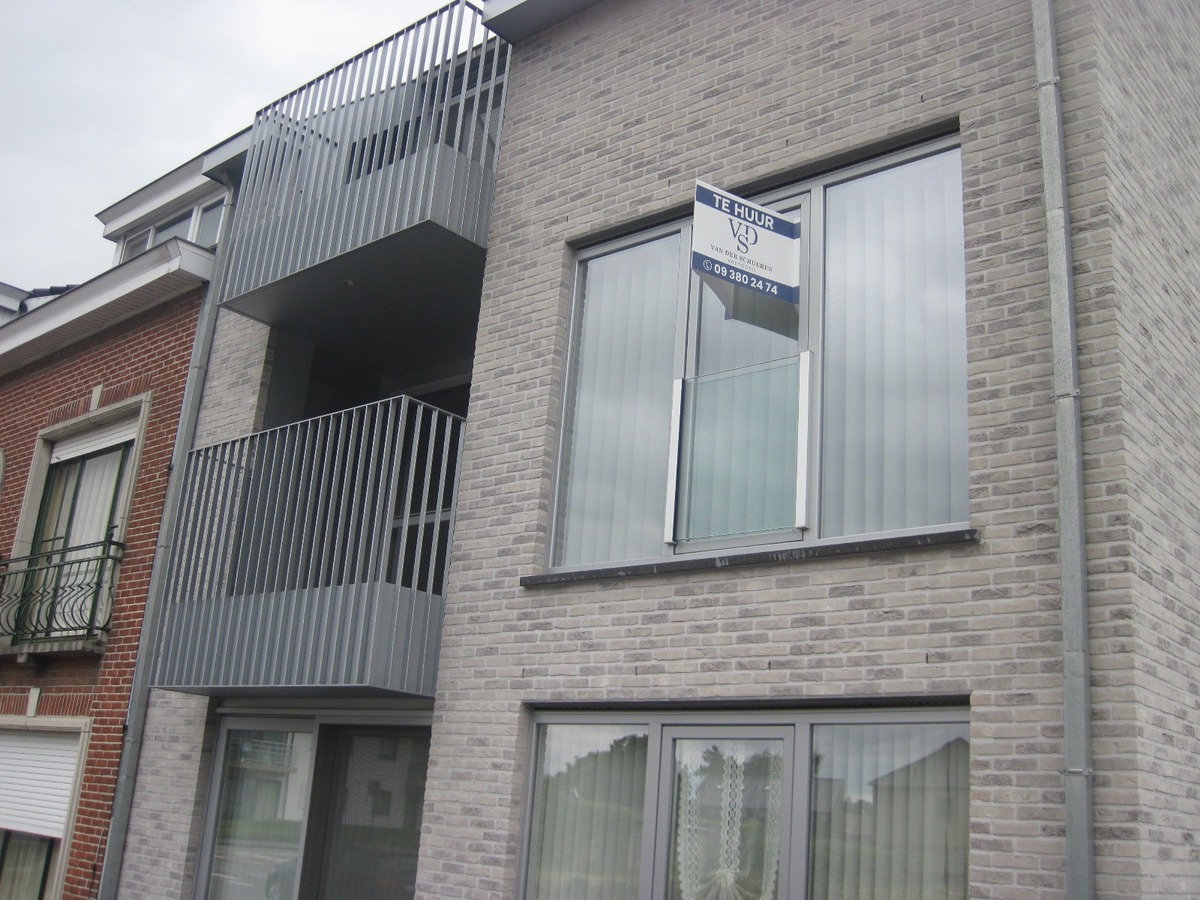 LUXUEUS 1-SLPK-APPARTEMENT   (geen vaste kosten !). 