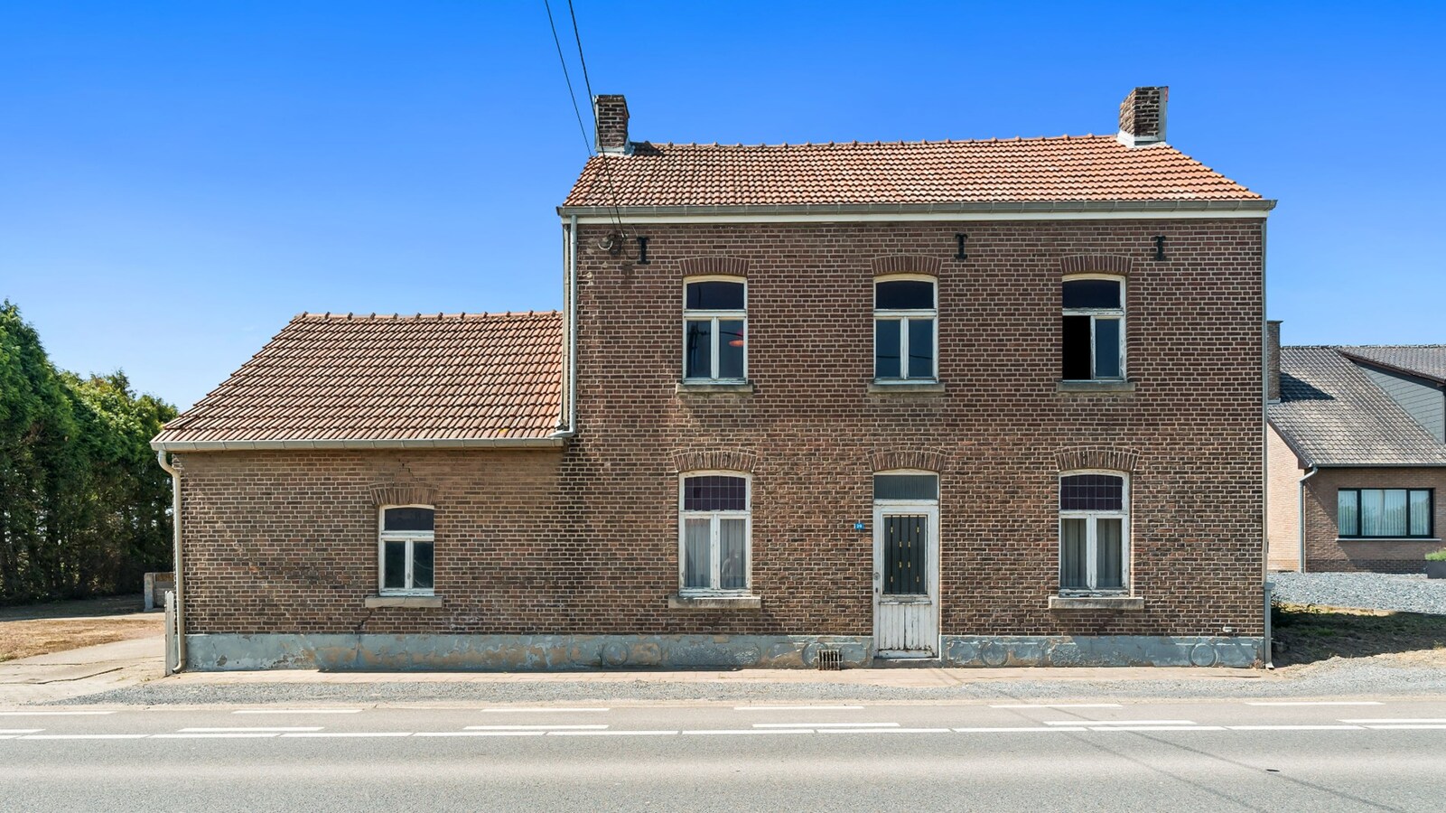 Renovatiewoning op perceel van 6854 m² 