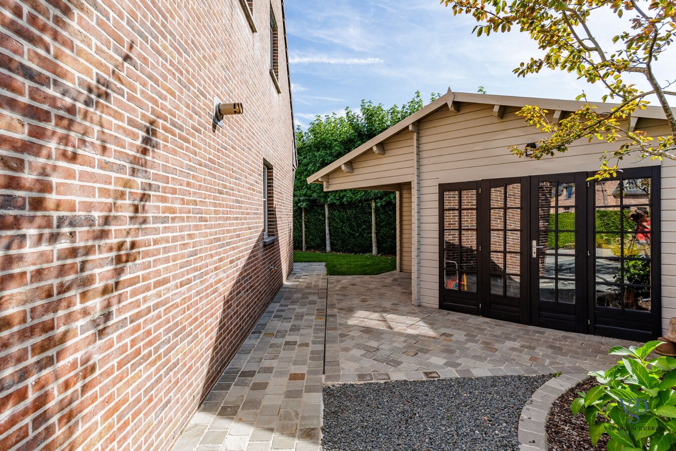 Hedendaagse villa in landelijke stijl 