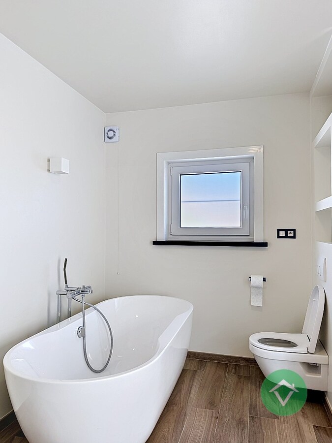 Instapklare woning met 3 slaapkamers en tuin te Eernegem 
