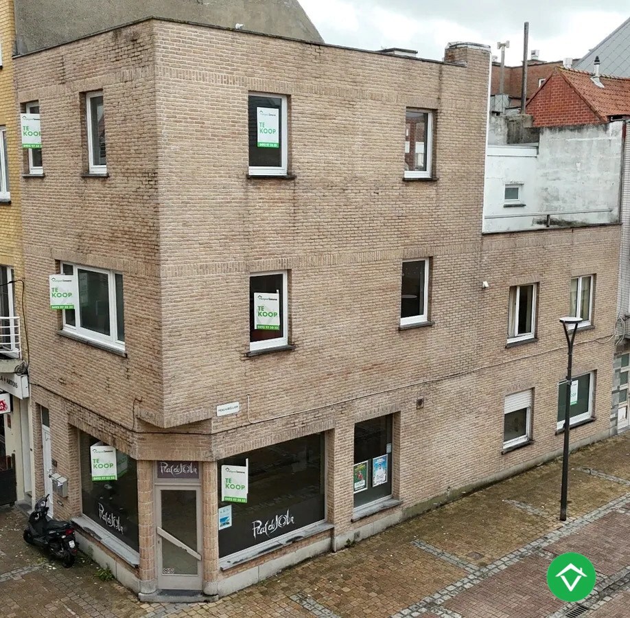 Opbrengsteigendom te koop in centrum Bredene 