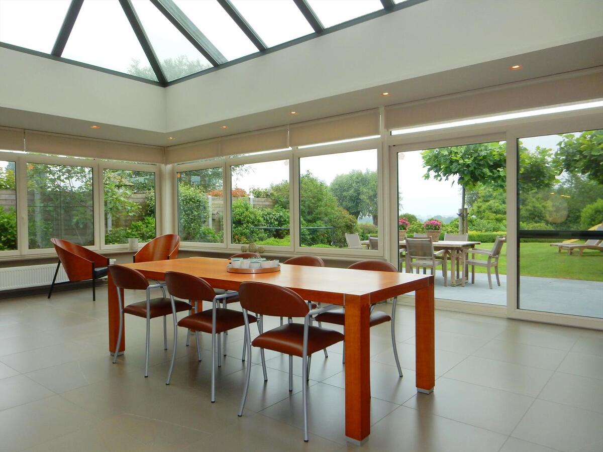 Prachtige recente villa te Aartrijke 