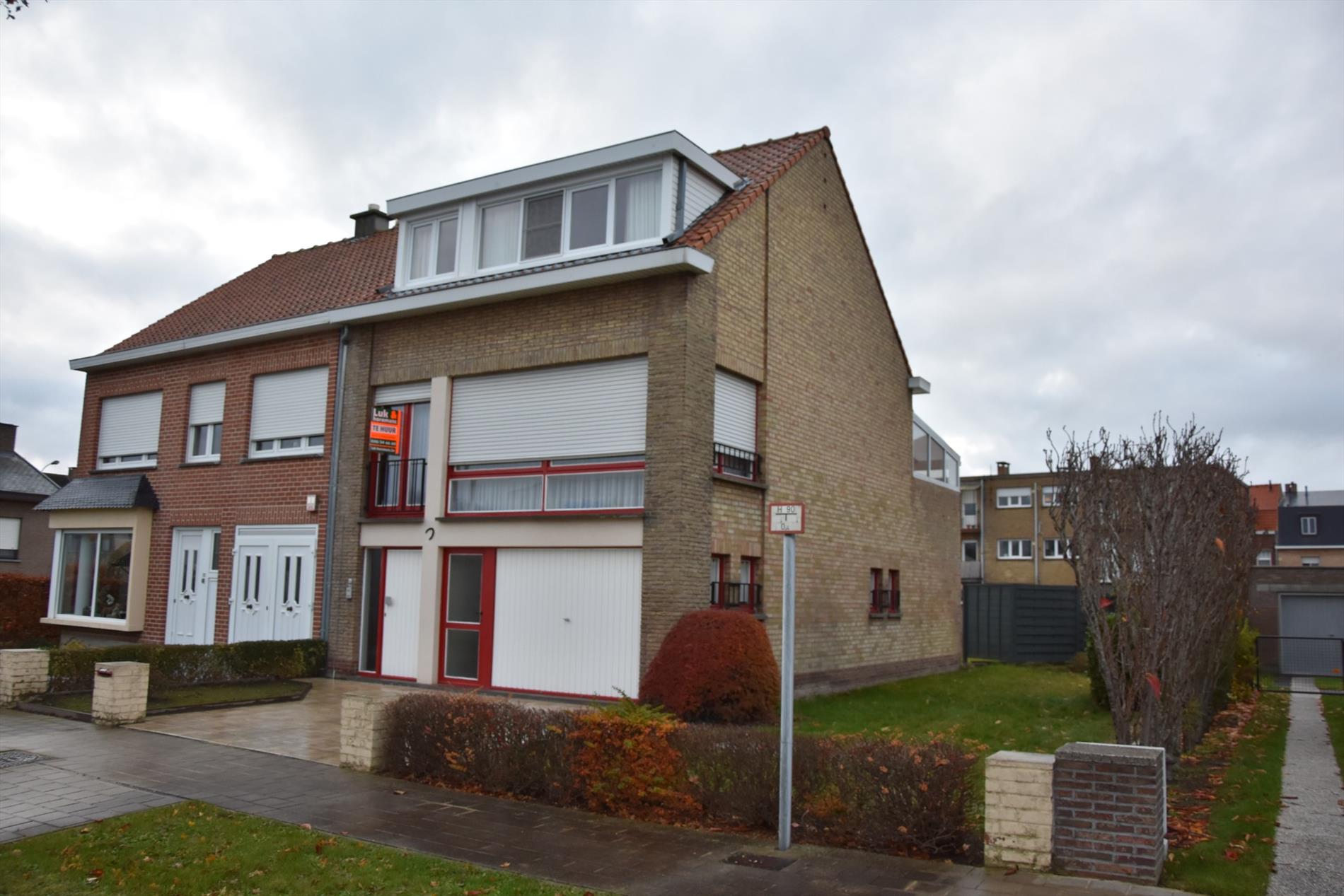 Instapklare HOB met garage en tuin 