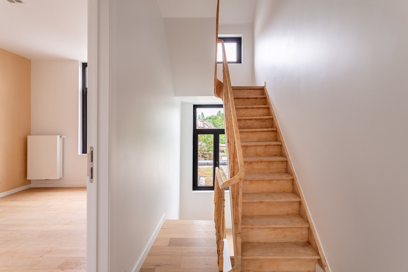 Uniek gerenoveerde en instapklare woning op toplocatie in Sint-Amandsberg 