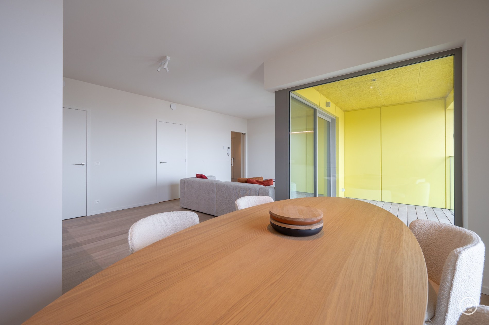 OPENDEURDAG Zaterdag 11-13u (Maes en Boerenboomplein): OPENDEURDAG Zaterdag 11-13u (Maes en Boerenboomplein): Instapklaar twee-kamer appartement in het Project Hoost (genietend van zijdelings zeezicht 