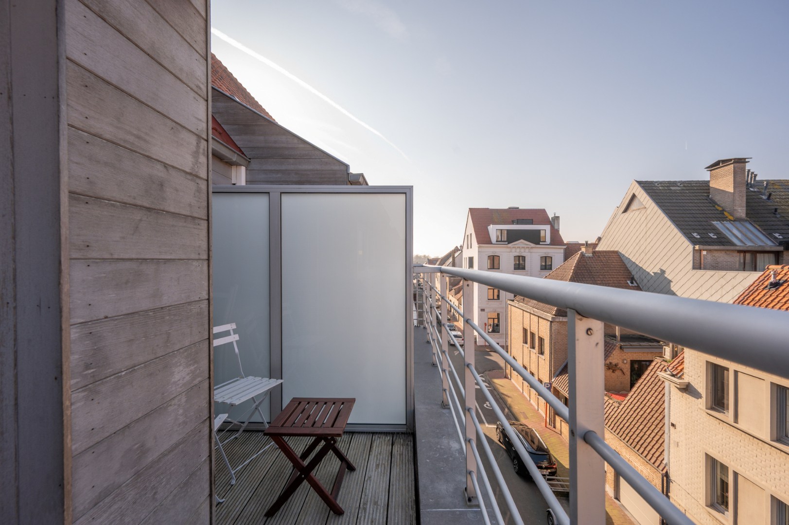 Absoluut instapklare en recent gebouwde duplex met zonneterrassen 